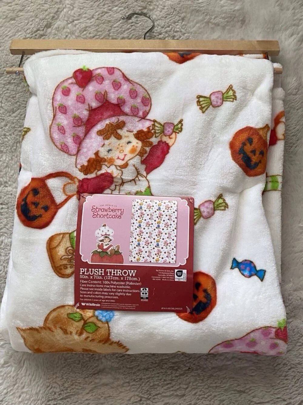 Strawberry Shortcake Huckleberry Pie Raspberry Tart Halloween Throw‎ Blanket NEW